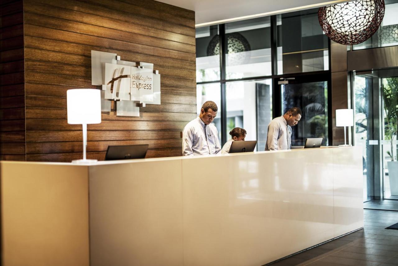 Holiday Inn Express Port Moresby By Ihg Extérieur photo